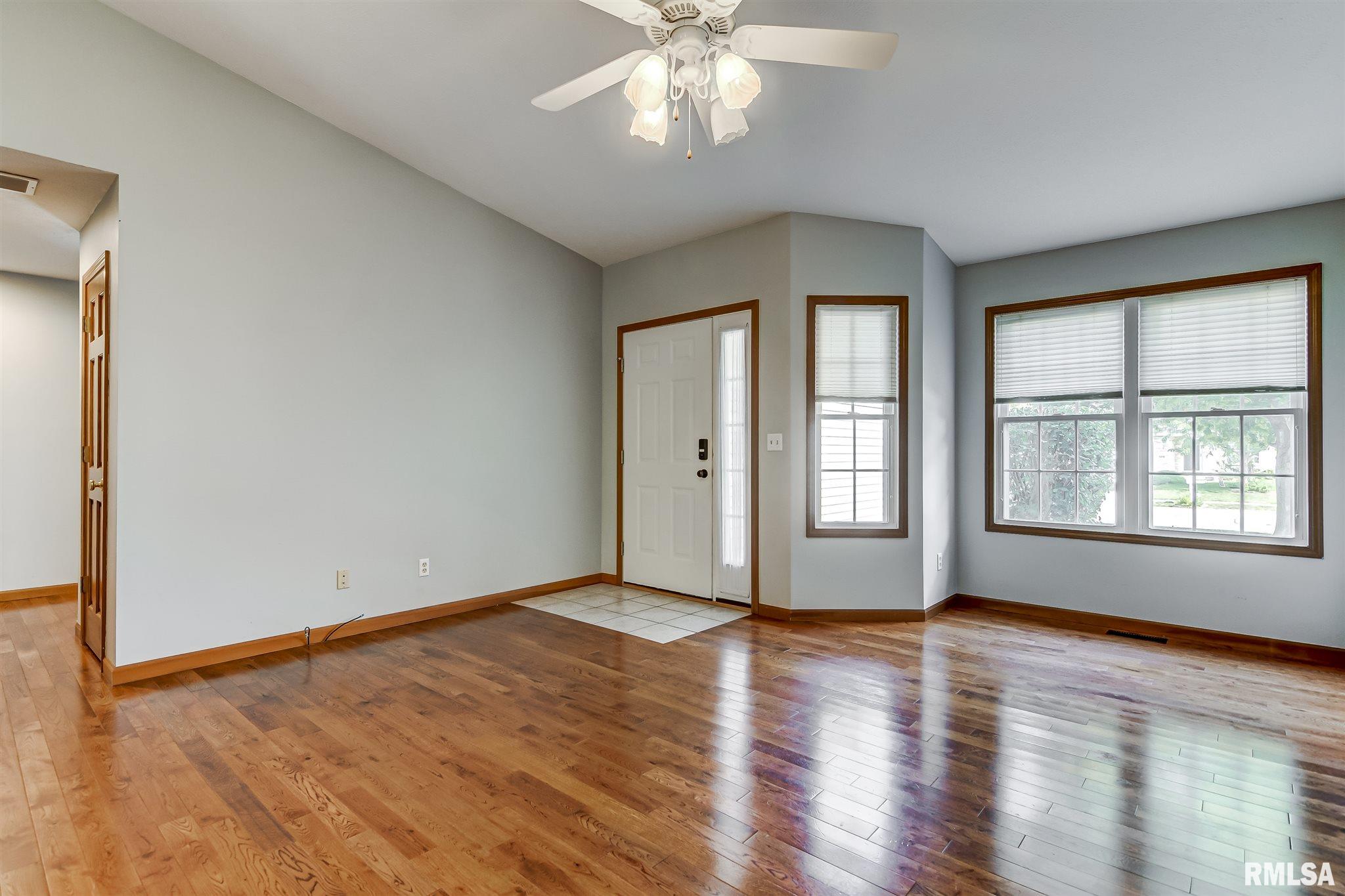 3209 Sequoia Drive Springfield, IL 62712 - Photo 4 of 35 Gallery Image 4