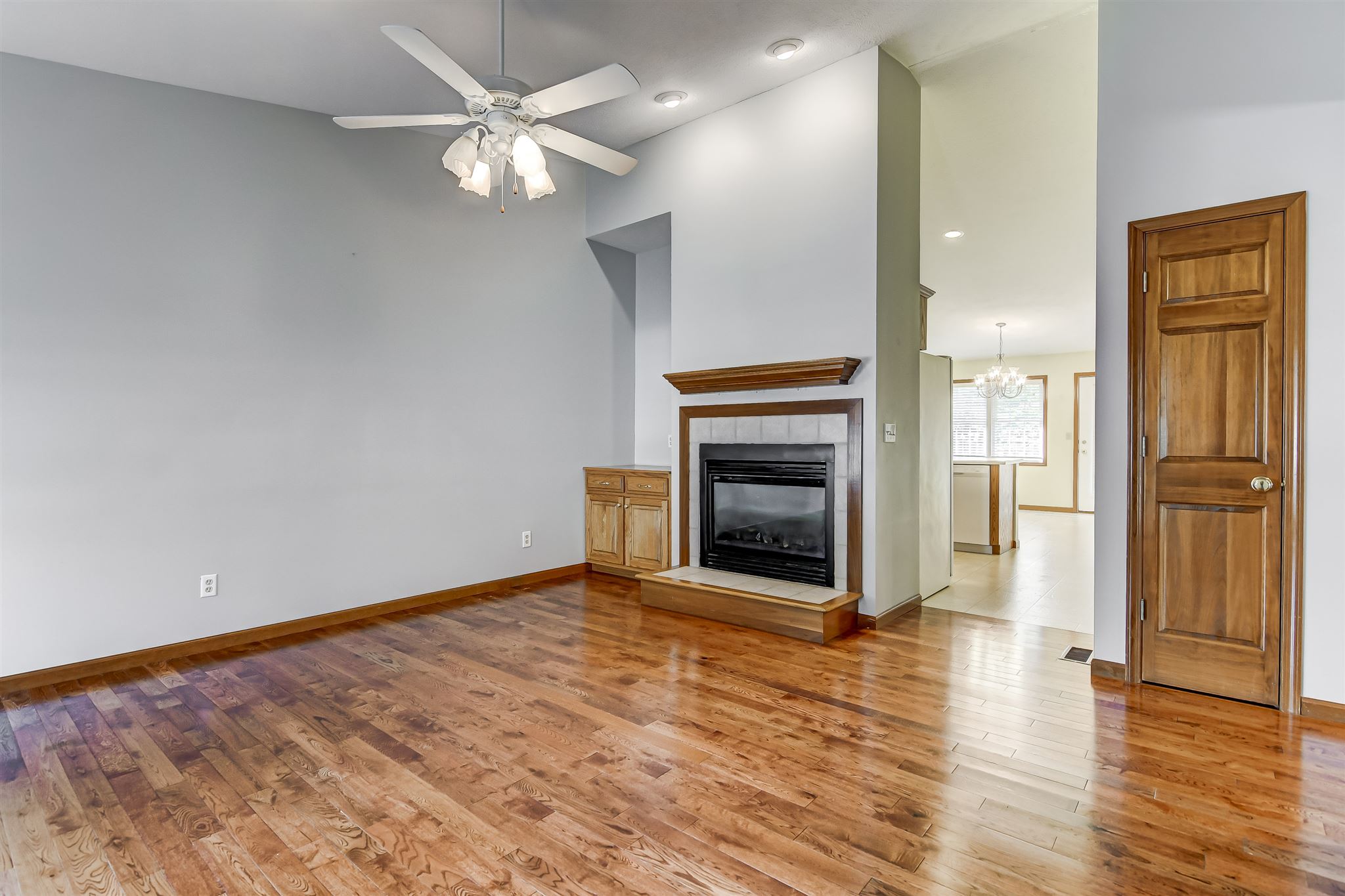 3209 Sequoia Drive Springfield, IL 62712 - Photo 5 of 35 Gallery Image 5