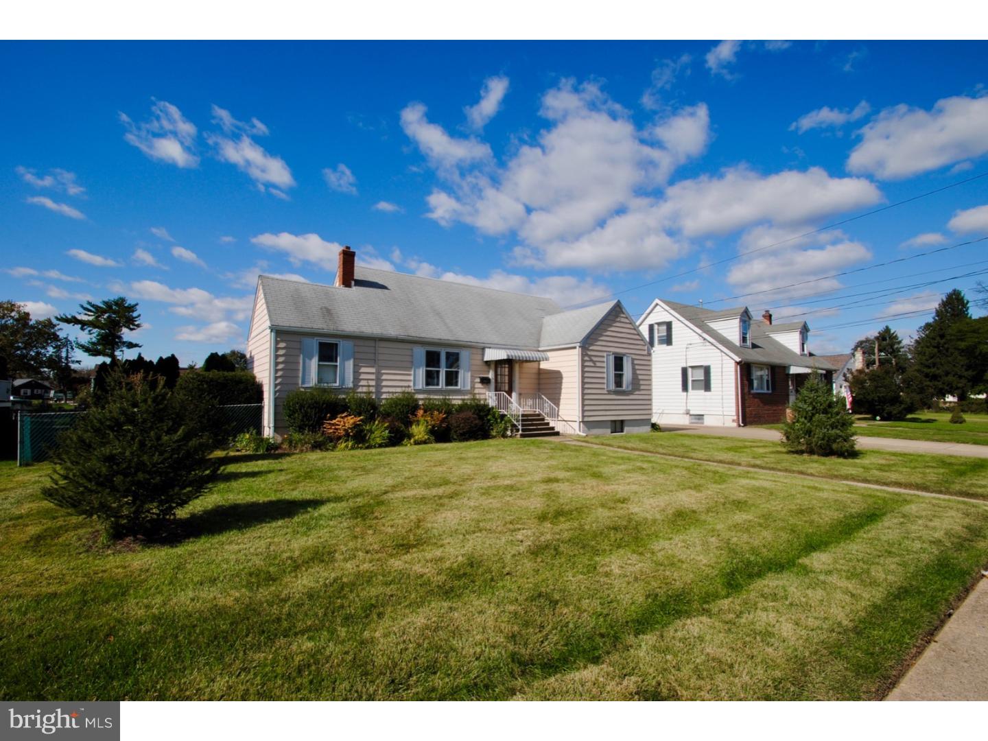 802 Salem Road Burlington, NJ 08016 - Photo 1 of 14