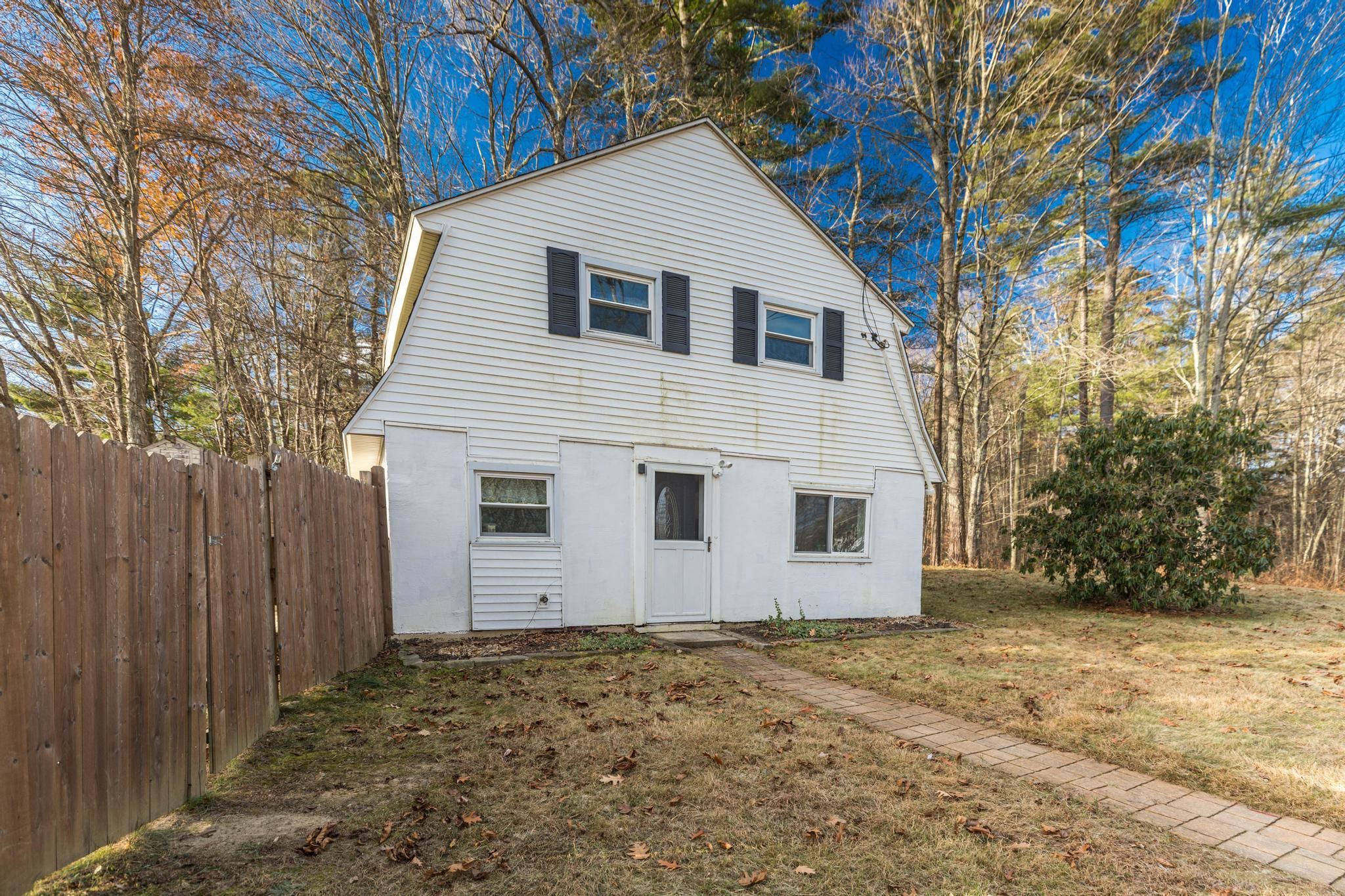 10 Old Wakefield Road Rochester, NH 03868 - Photo 13 of 35
