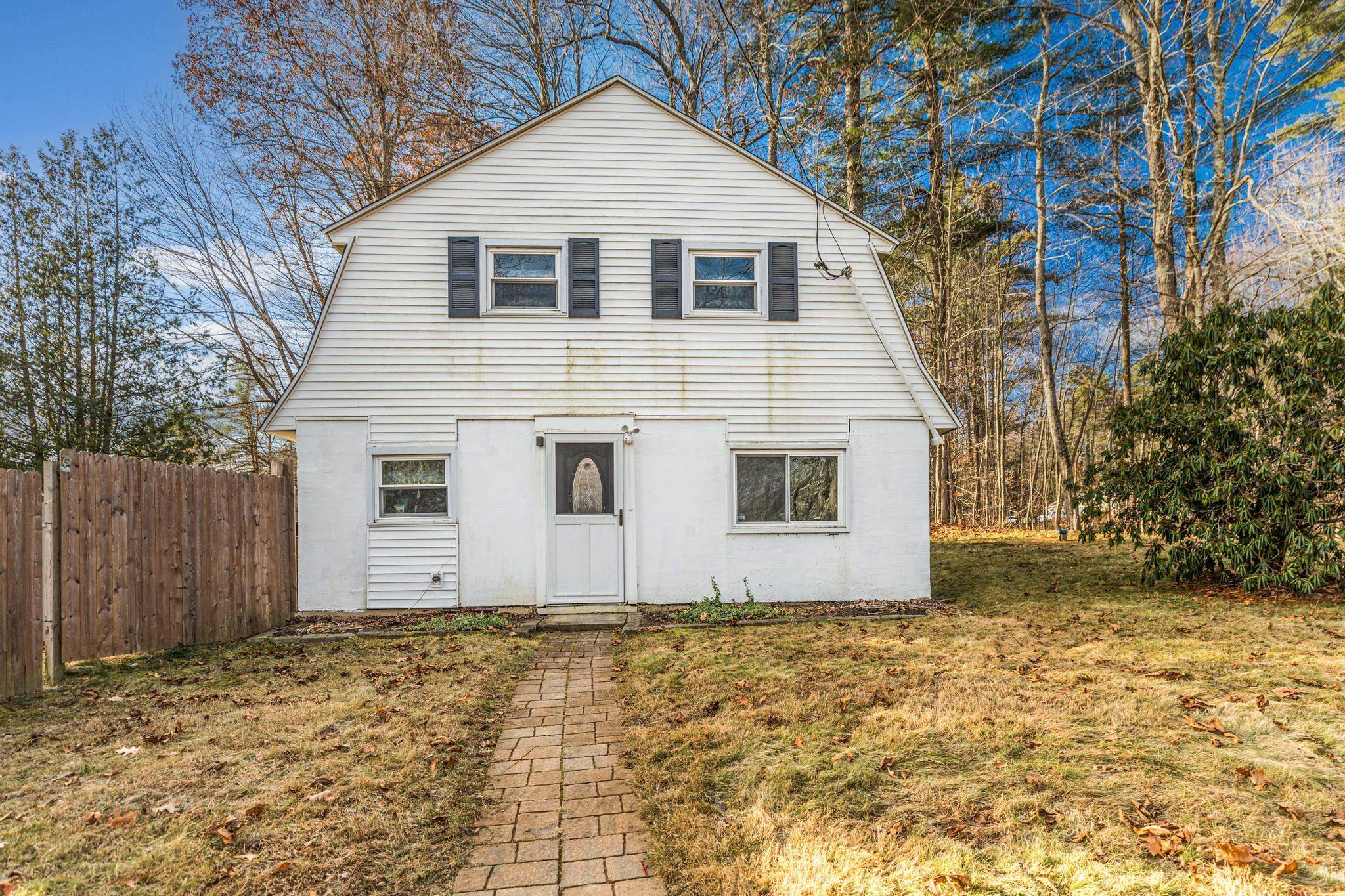 10 Old Wakefield Road Rochester, NH 03868 - Photo 2 of 35