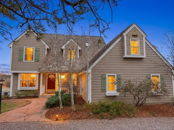 $949,600 | 19402 East Caley Drive, Centennial, CO 80016