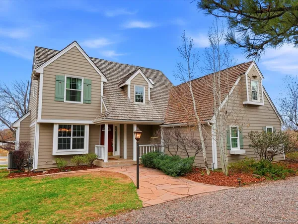 $949,600 | 19402 East Caley Drive, Centennial, CO 80016