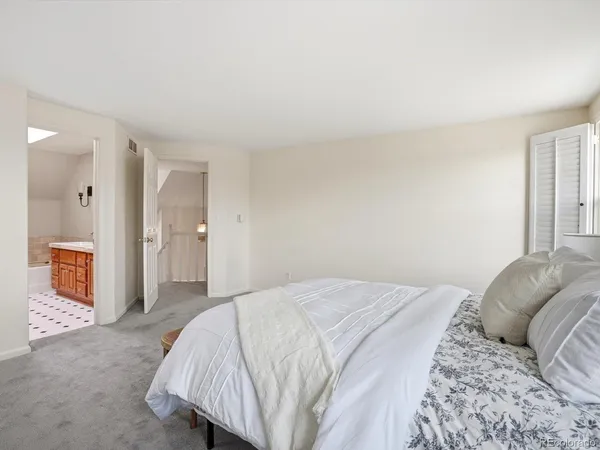 $949,600 | 19402 East Caley Drive, Centennial, CO 80016