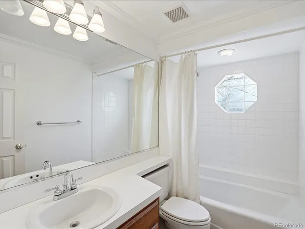 $949,600 | 19402 East Caley Drive, Centennial, CO 80016