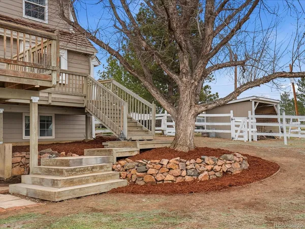 $949,600 | 19402 East Caley Drive, Centennial, CO 80016