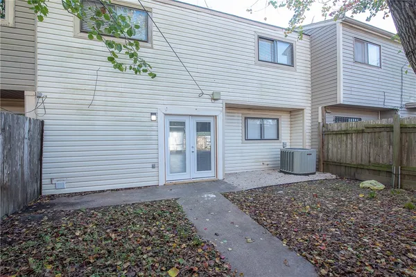 $1,395 | 912 Navidad Street, Bryan, TX 77801