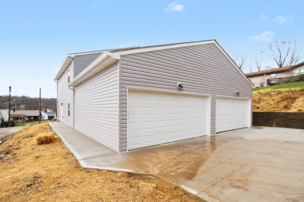 $365,000 | 190 Powers Way, Unit 1 & 2, Aurora, IN 47001