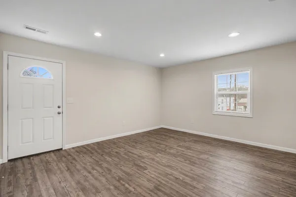 $365,000 | 190 Powers Way, Unit 1 & 2, Aurora, IN 47001