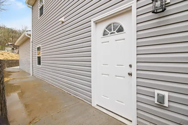 $365,000 | 190 Powers Way, Unit 1 & 2, Aurora, IN 47001