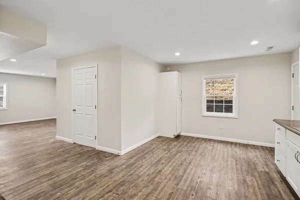 $365,000 | 190 Powers Way, Unit 1 & 2, Aurora, IN 47001