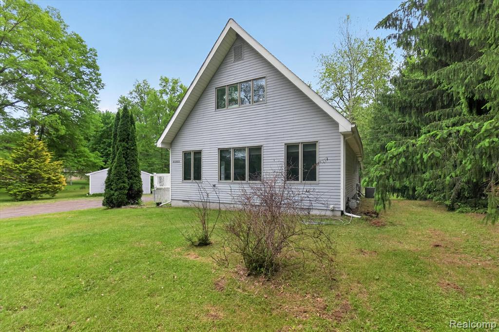 41303 Harris Road Belleville, MI 48111 - Photo 3 of 49