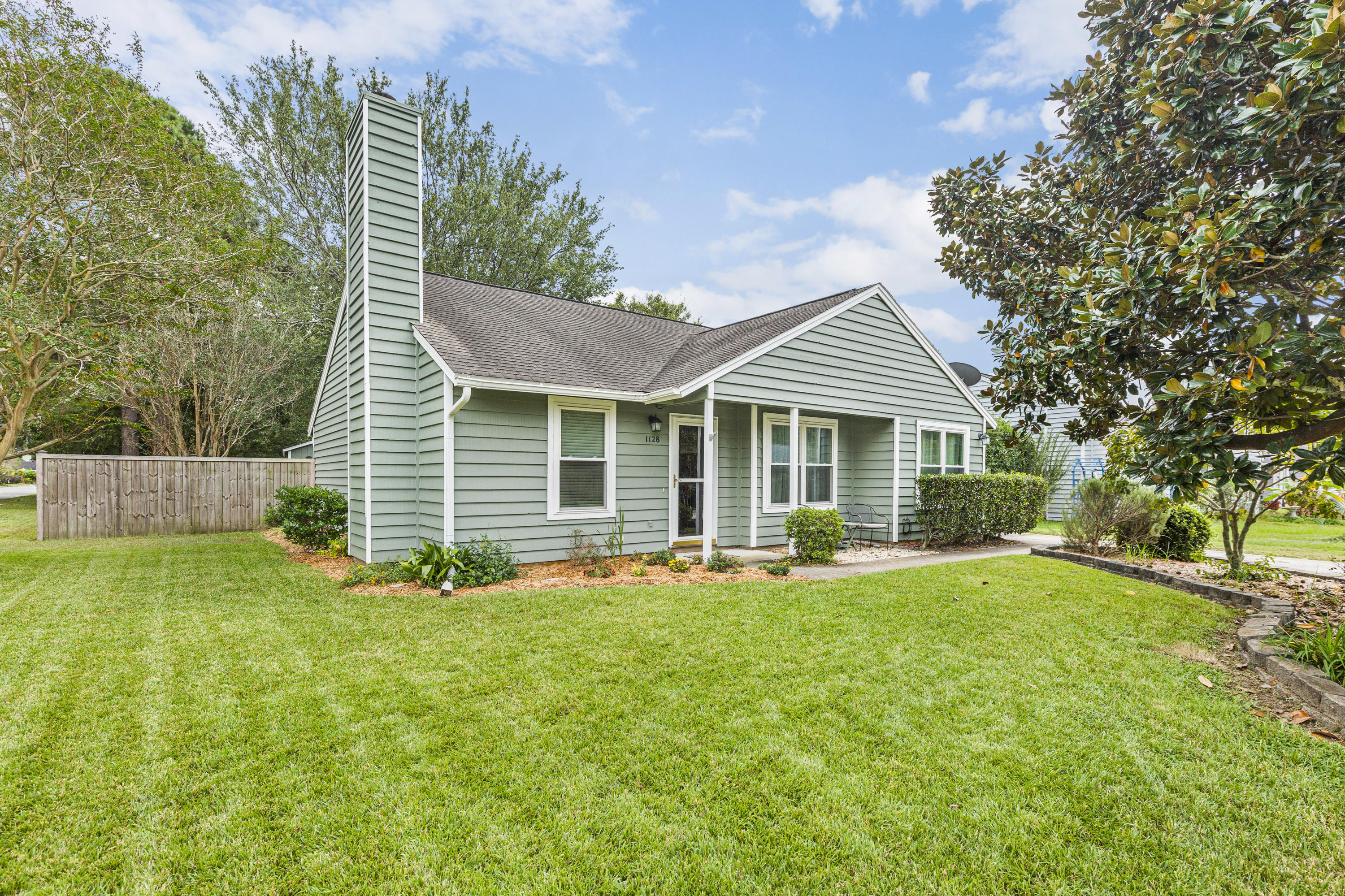 1128 Shoreham Road Charleston, SC 29412 - Photo 1 of 33 1