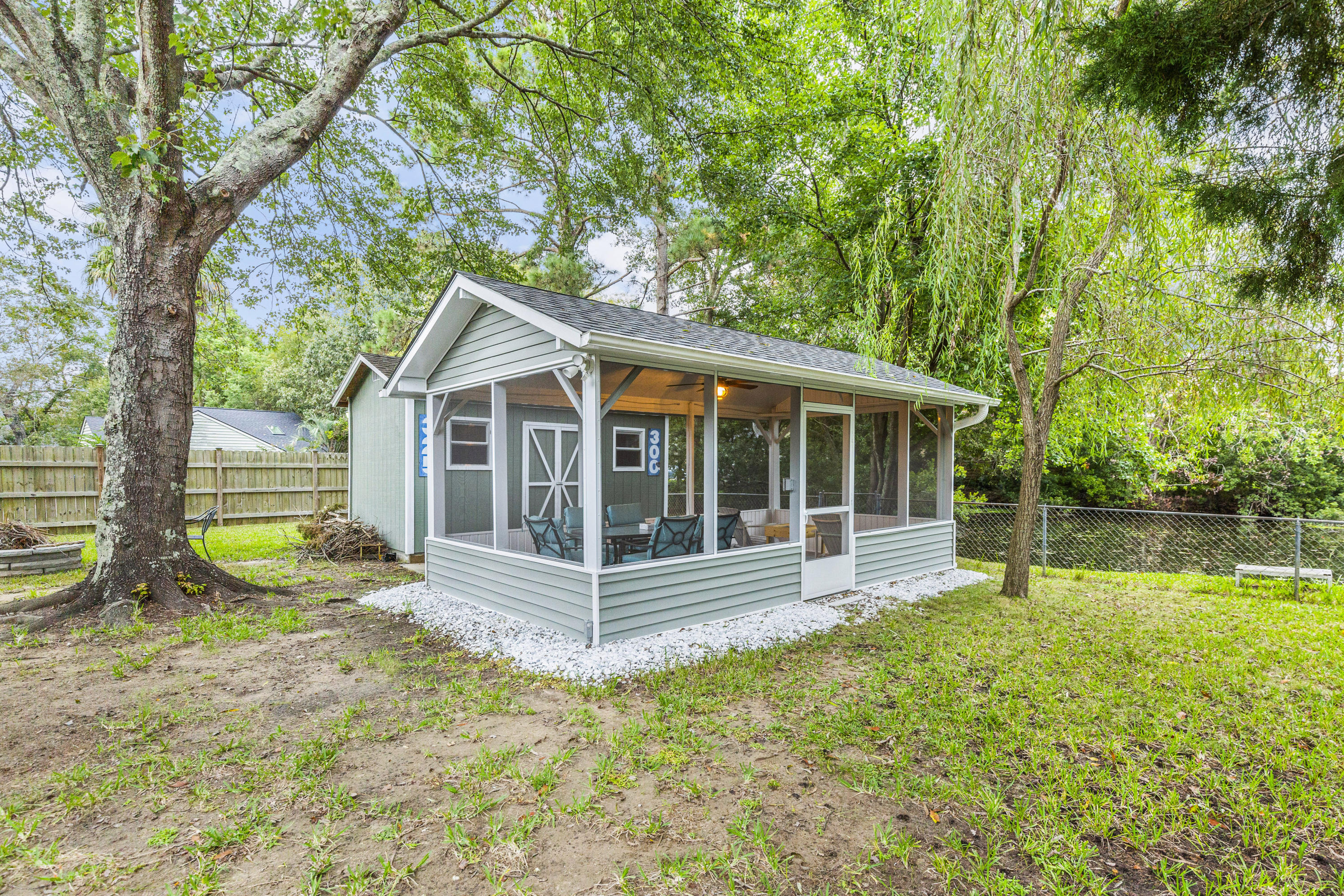 1128 Shoreham Road Charleston, SC 29412 - Photo 26 of 33 26