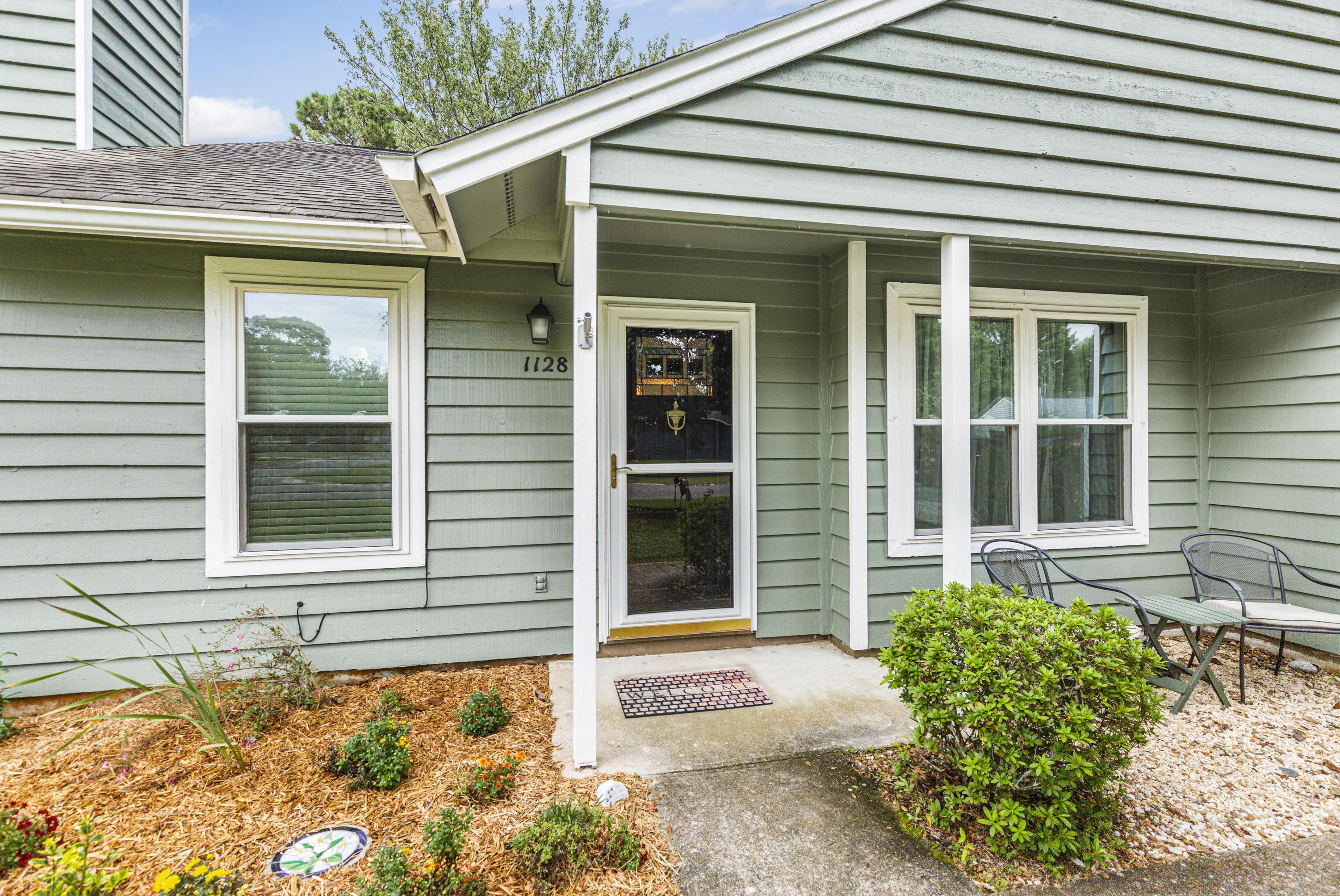 1128 Shoreham Road Charleston, SC 29412 - Photo 5 of 33 5