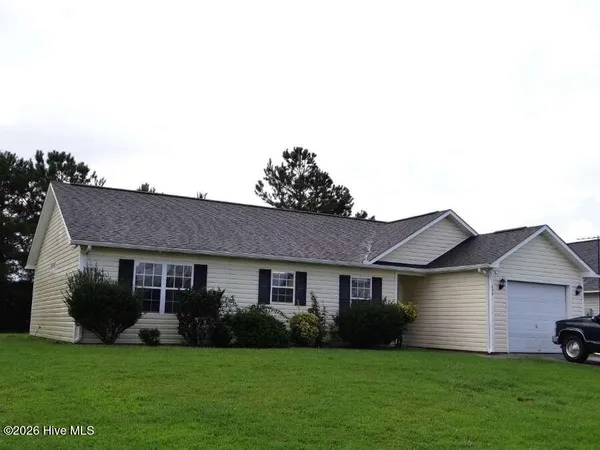 $1,700 | 430 Meeting Street, Beaufort, NC 28516