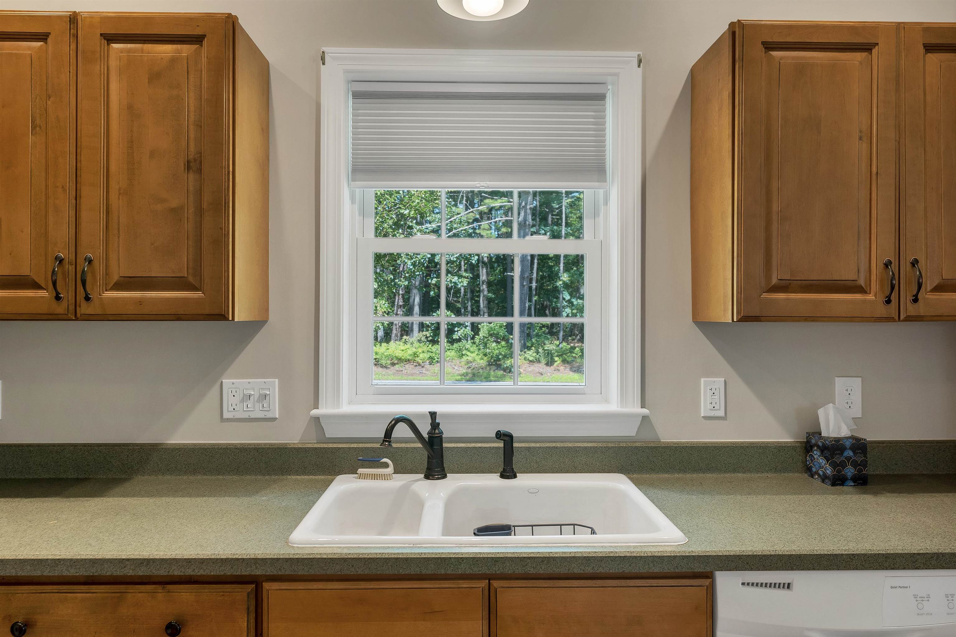 11 Burnham Road Hudson, NH 03051 - Photo 13 of 49 Gallery Image 13