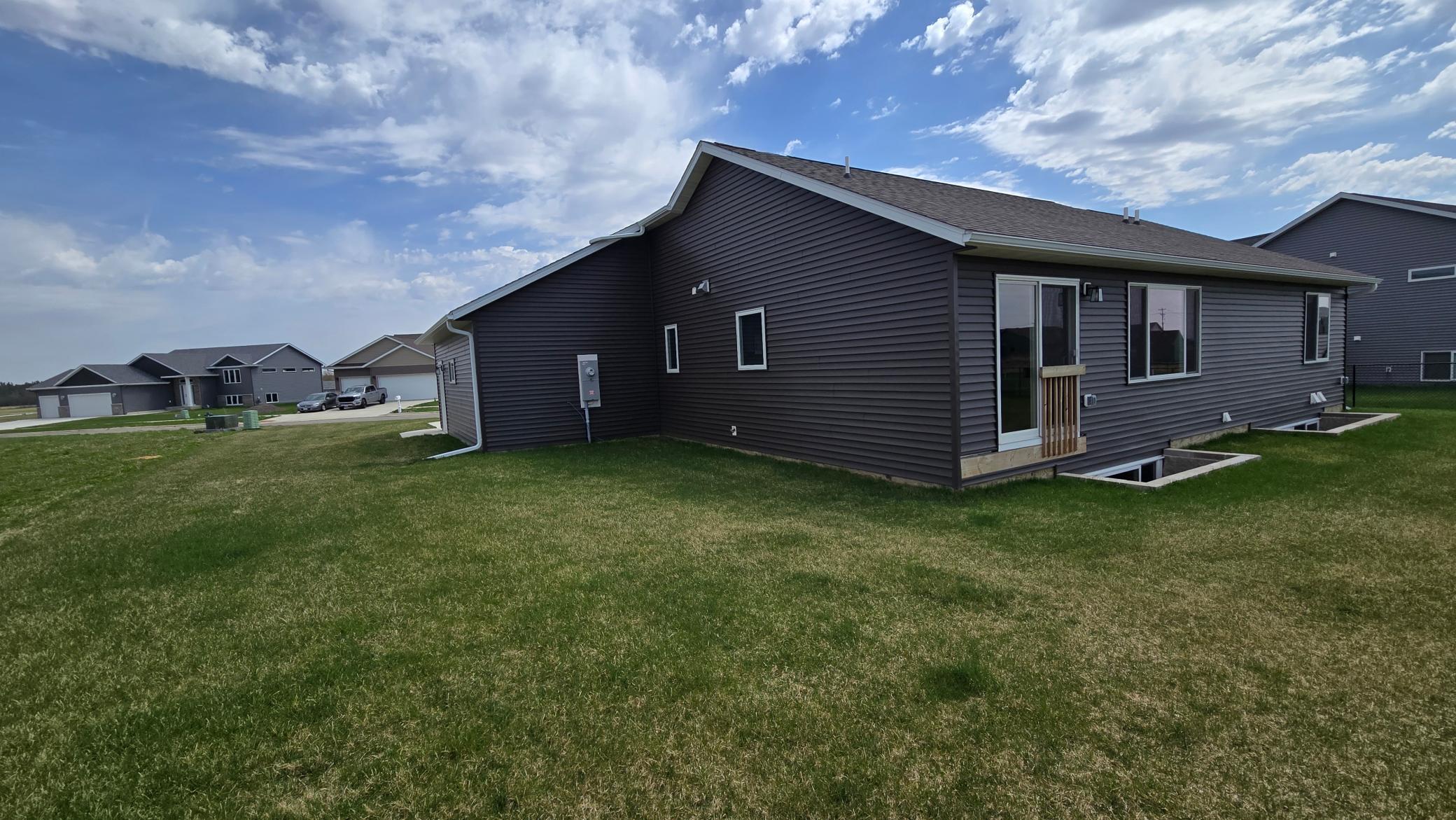 1309 18th Street Northeast Austin, MN 55912 - Photo 6 of 21