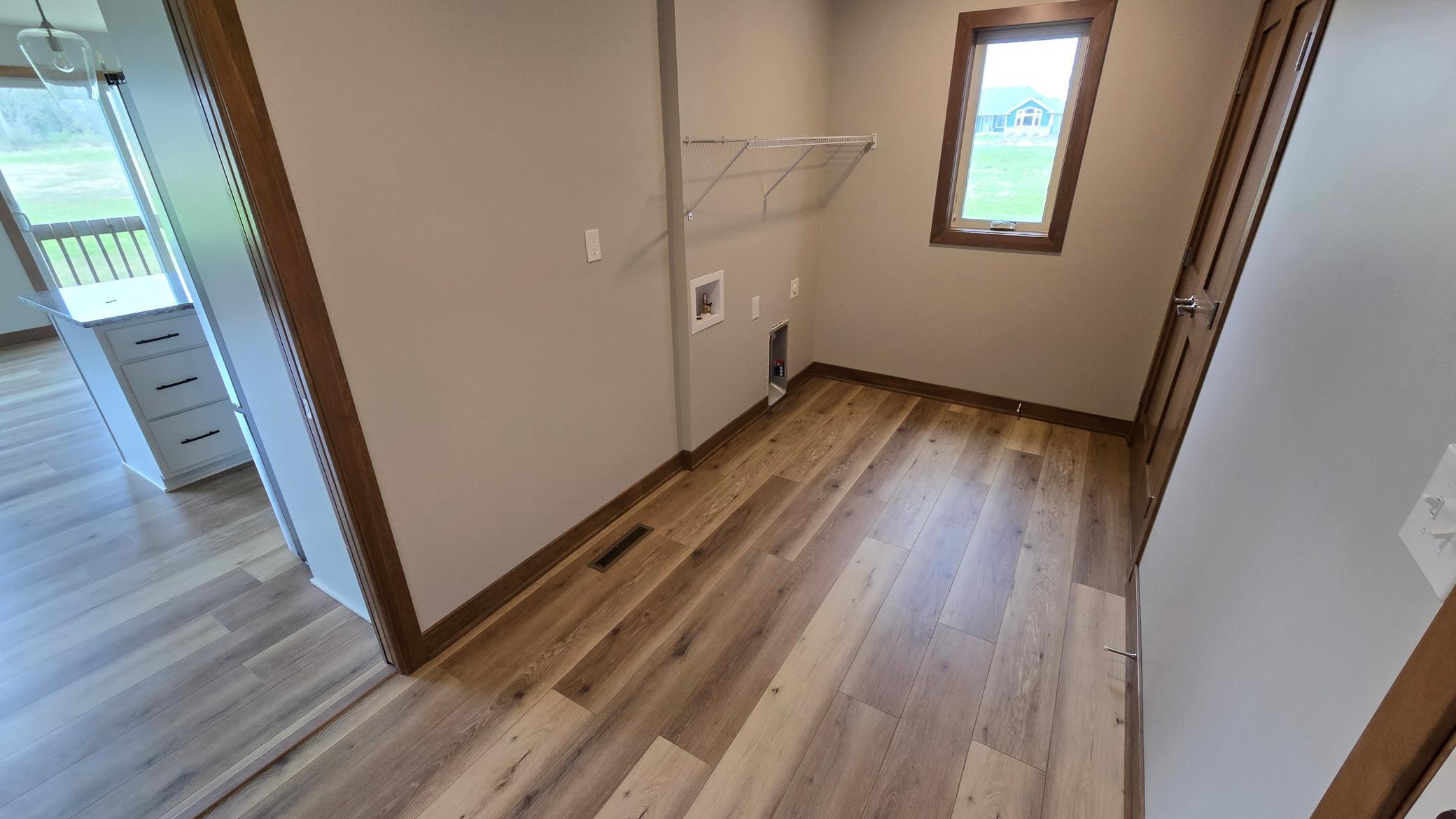1309 18th Street Northeast Austin, MN 55912 - Photo 8 of 21