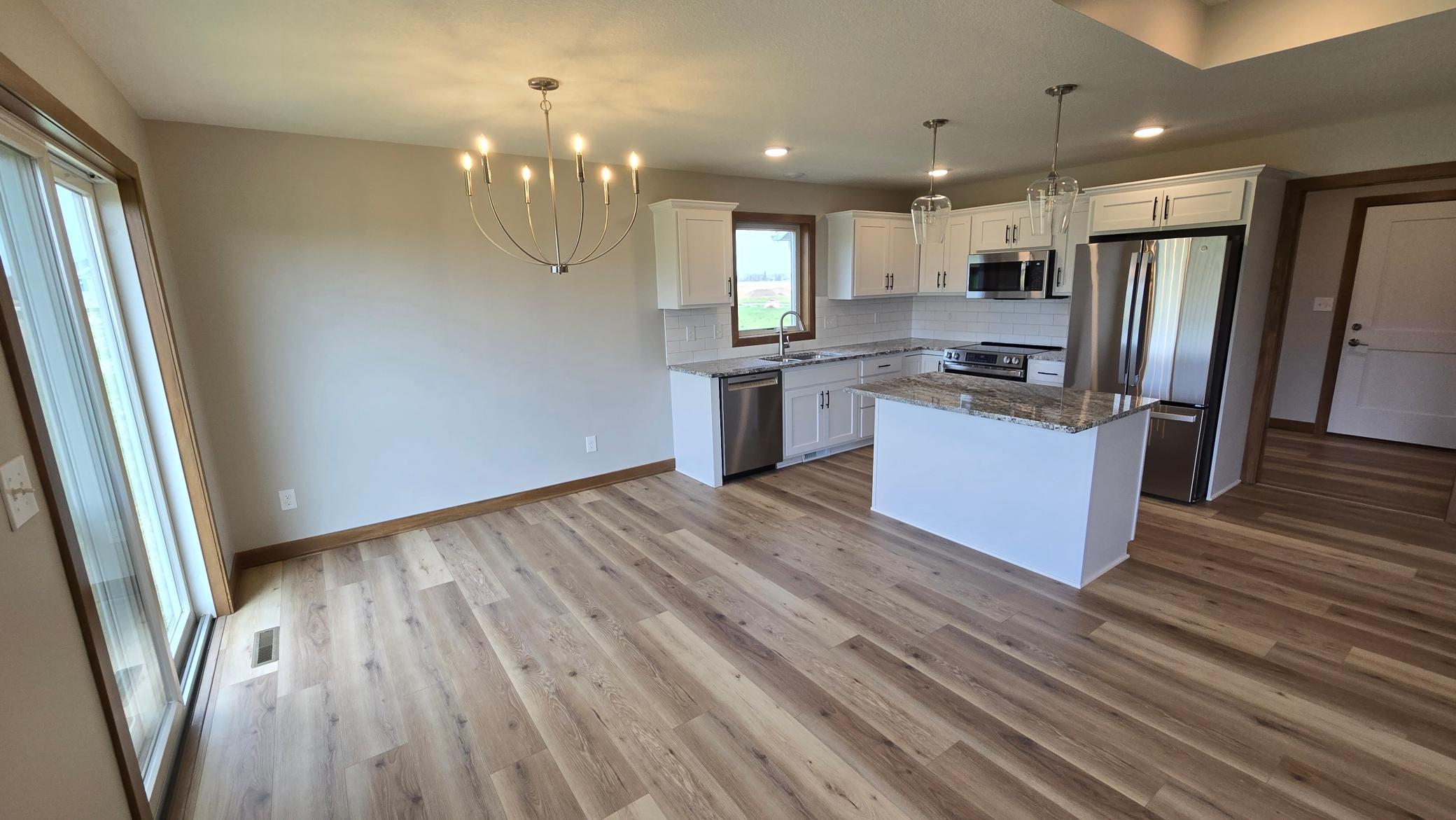 1309 18th Street Northeast Austin, MN 55912 - Photo 9 of 21