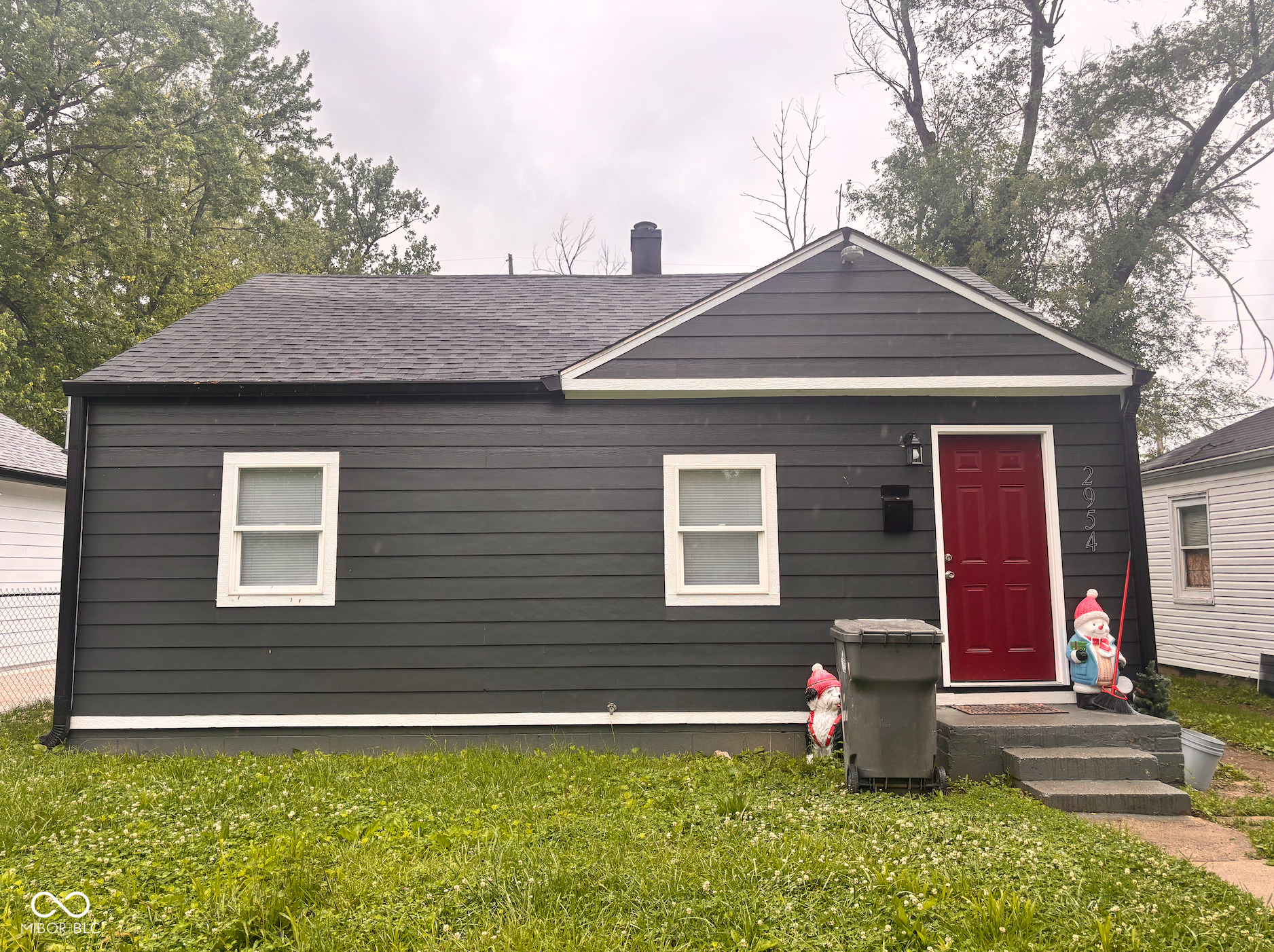 2954 North Drexel Ave  