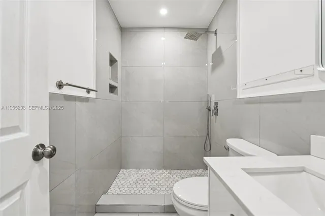 $3,400 | 12237 Southwest 193rd Street, Unit 1, Miami, FL 33177