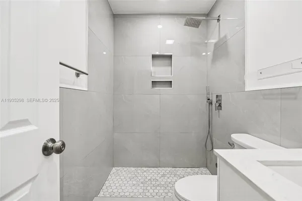 $3,200 | 12237 Southwest 193rd Street, Unit 1, Miami, FL 33177