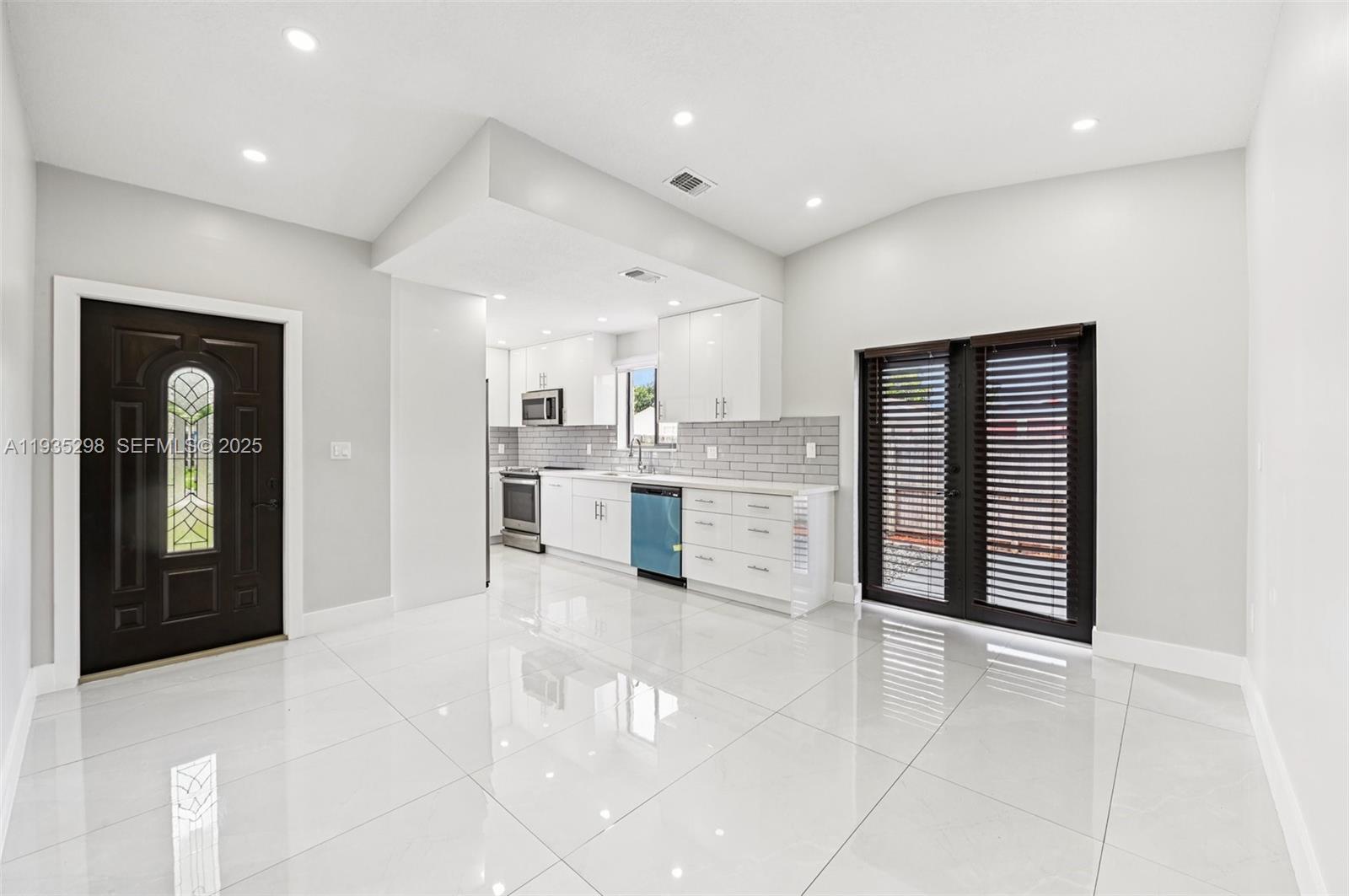 12237 Southwest 193rd Street, Unit 1 Miami, FL 33177 - Photo 4 of 26