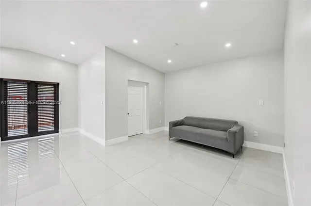 $3,400 | 12237 Southwest 193rd Street, Unit 1, Miami, FL 33177