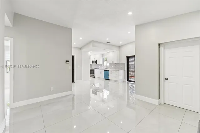 $3,400 | 12237 Southwest 193rd Street, Unit 1, Miami, FL 33177