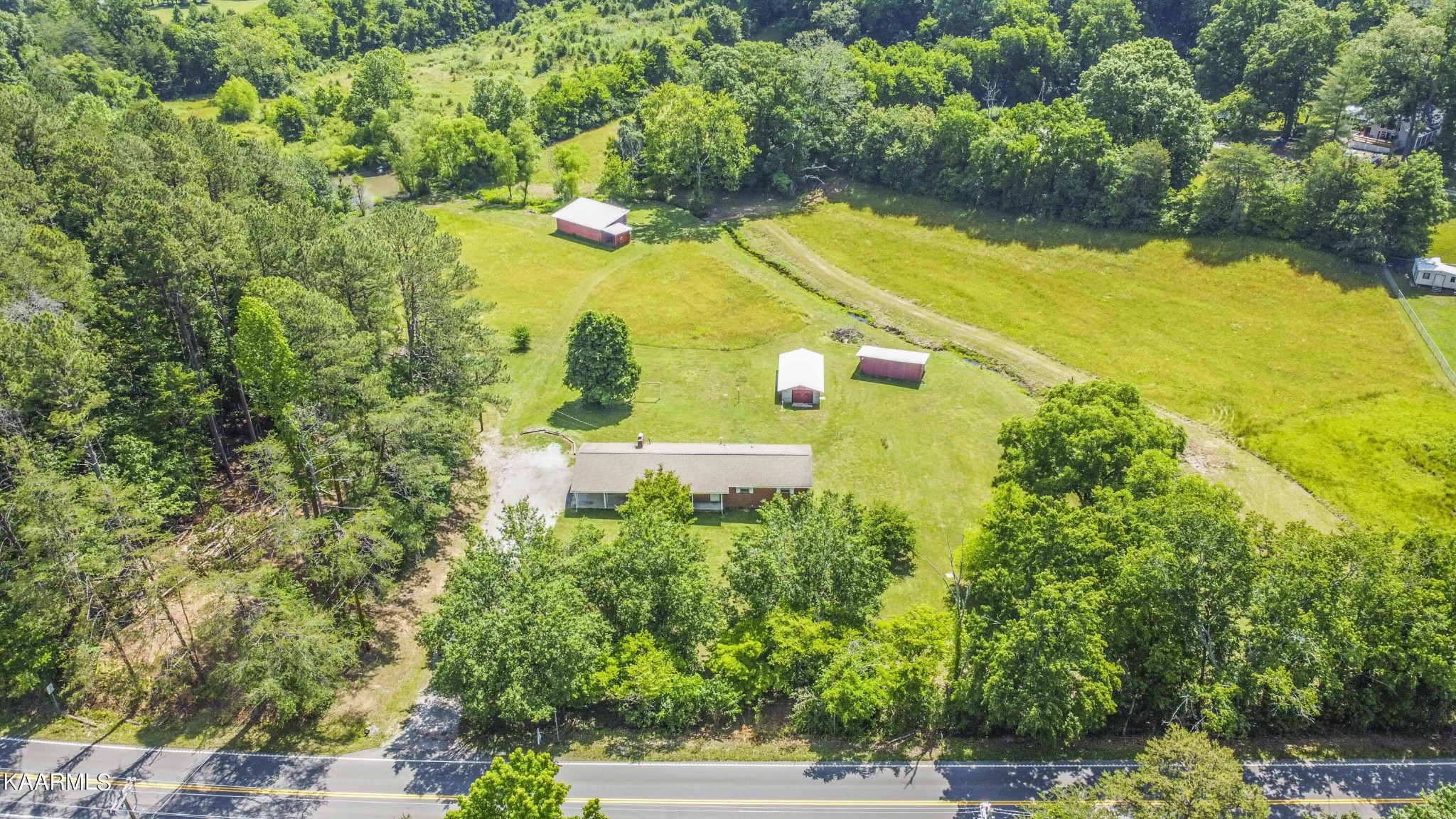 122 Gallaher Road Kingston, TN 37763 - Photo 10 of 59