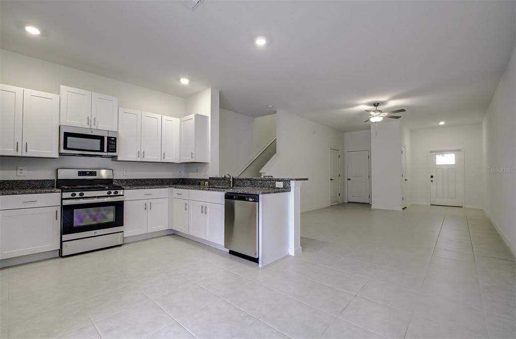 8248 Corner Pine Way New Port Richey, FL 34655 - Photo 15 of 48