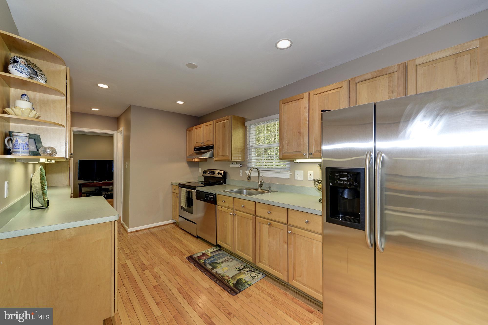 2305 Archdale Road Reston, VA 20191 - Photo 14 of 49