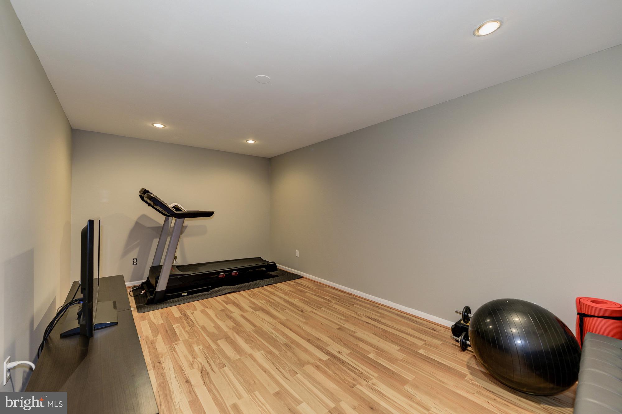 2305 Archdale Road Reston, VA 20191 - Photo 33 of 49