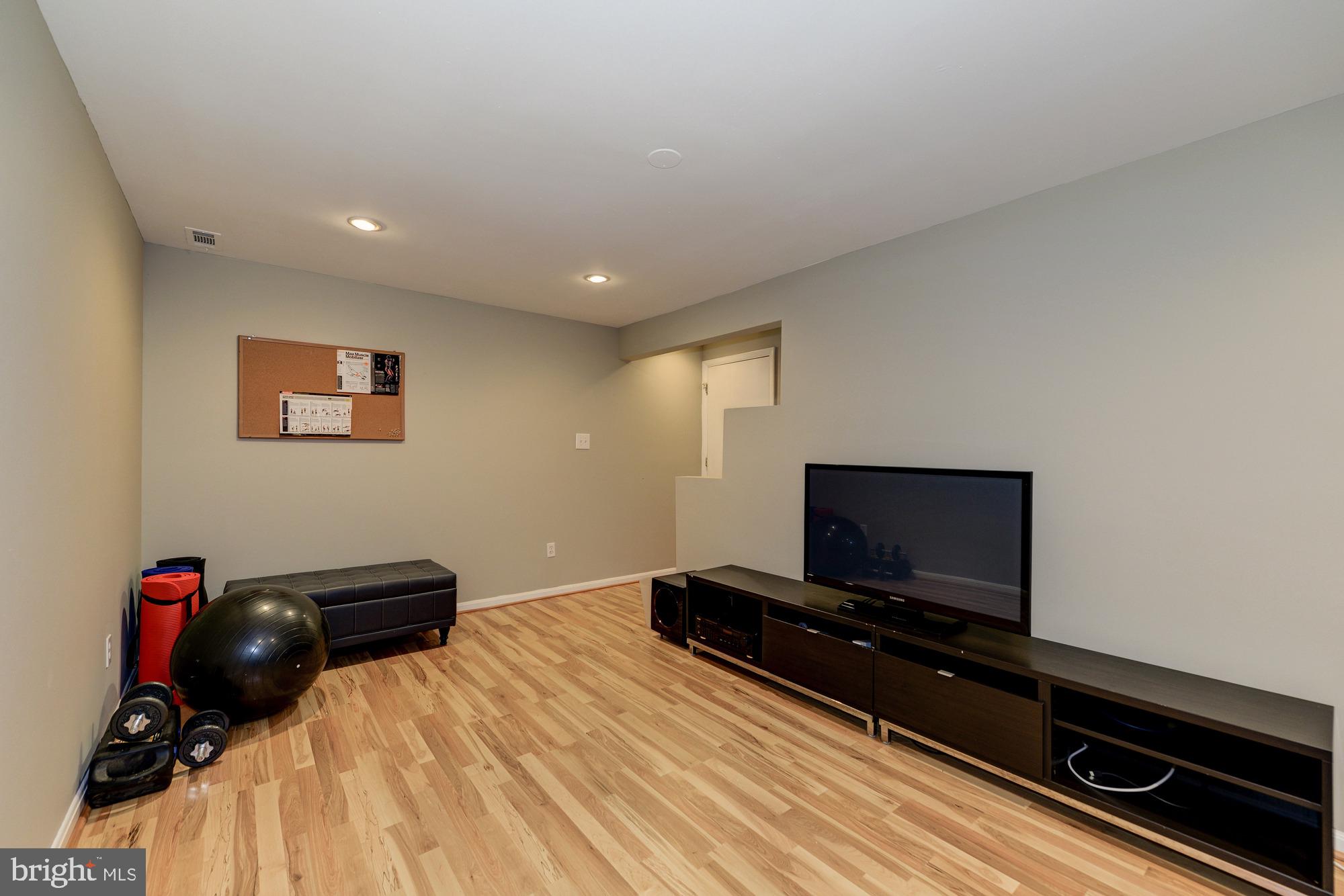 2305 Archdale Road Reston, VA 20191 - Photo 34 of 49