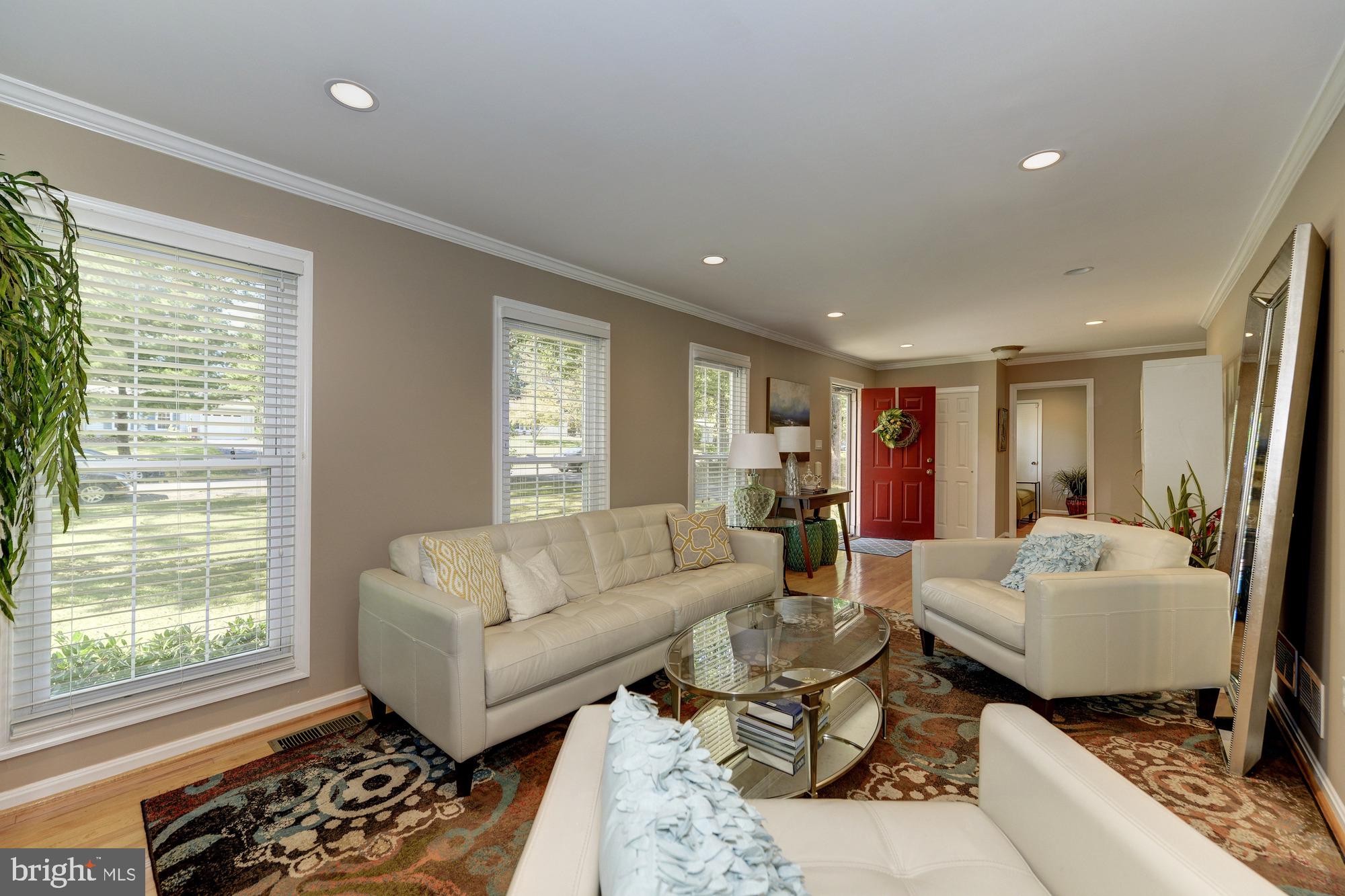 2305 Archdale Road Reston, VA 20191 - Photo 10 of 49