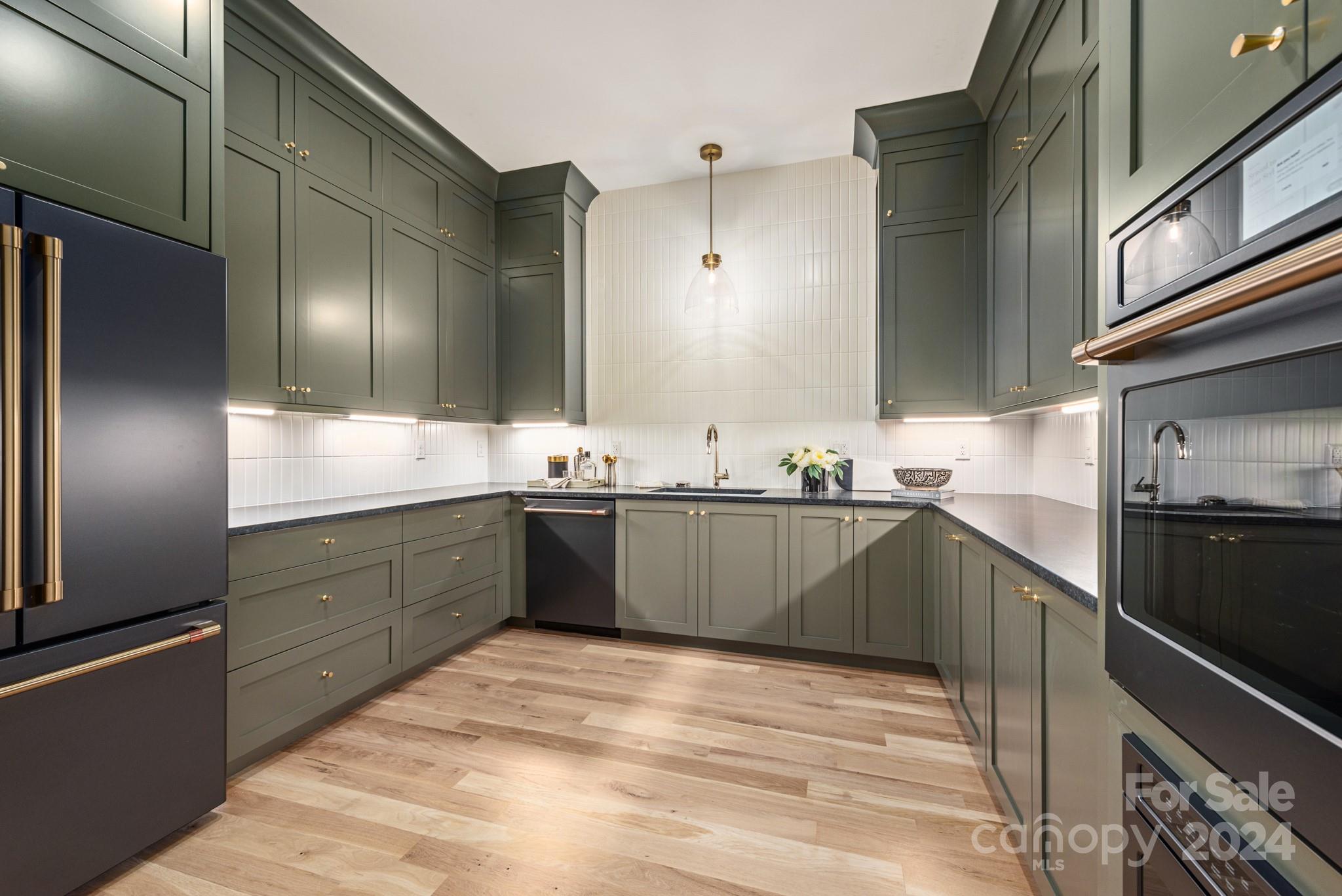 6031 Creola Road Charlotte, NC 28270 - Photo 16 of 21 Gallery Image 16