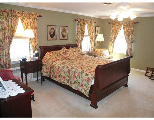 1301 Garland Road South Bend, IN 46614 - Photo 7 of 12 Gallery Image 7