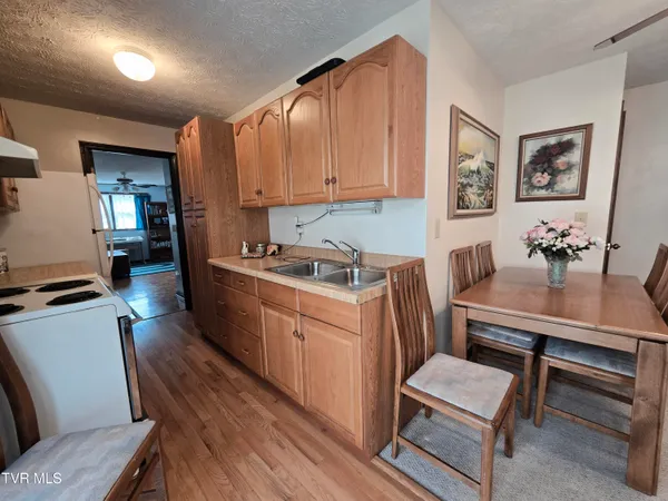 $150,000 | 326 Cove Creek Road, Roan Mountain, TN 37687