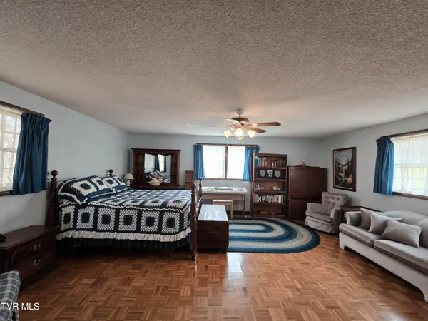 $150,000 | 326 Cove Creek Road, Roan Mountain, TN 37687