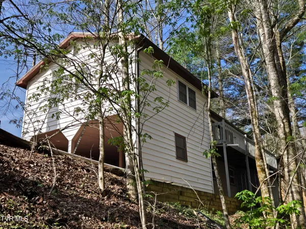 $150,000 | 326 Cove Creek Road, Roan Mountain, TN 37687