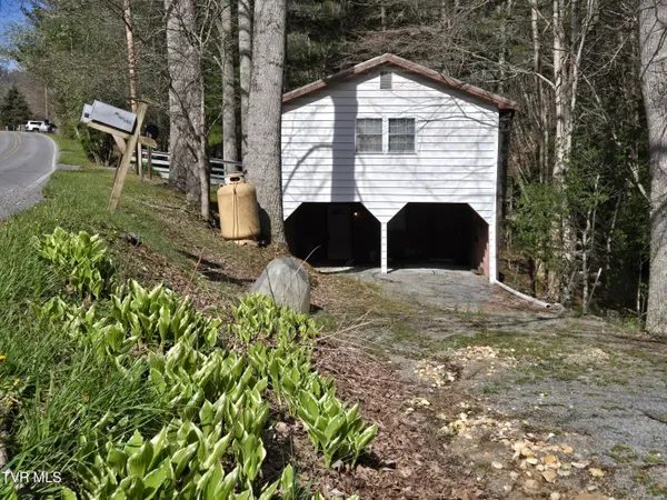 $150,000 | 326 Cove Creek Road, Roan Mountain, TN 37687