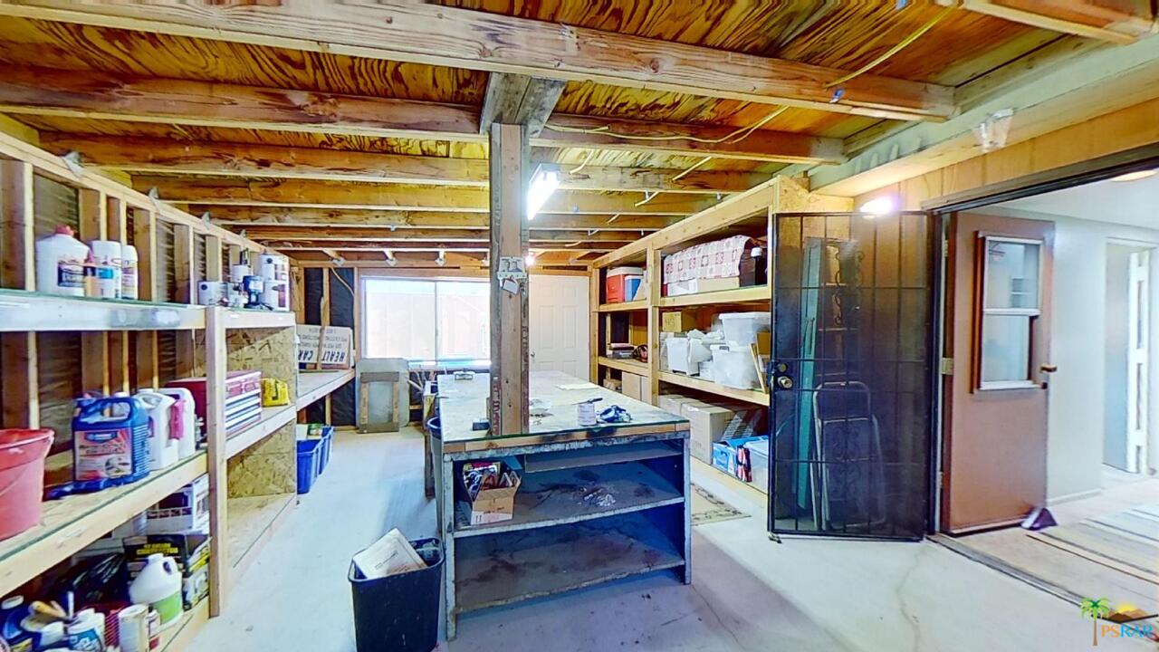 61612 Sagebrush Road North Palm Springs, CA 92258 - Photo 21 of 30 a view of interior of the room