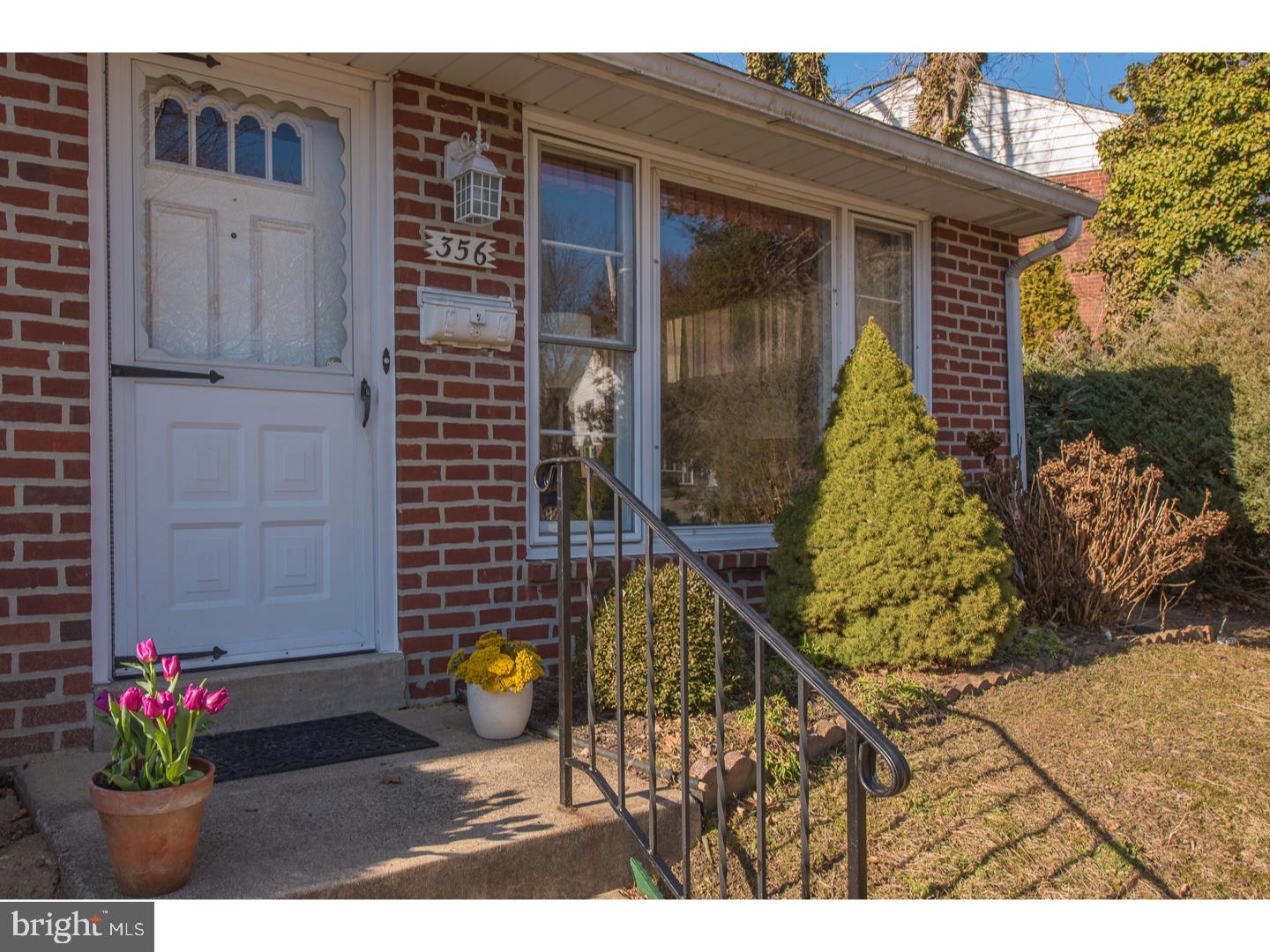 356 Lester Road Springfield, PA 19064 - Photo 3 of 25