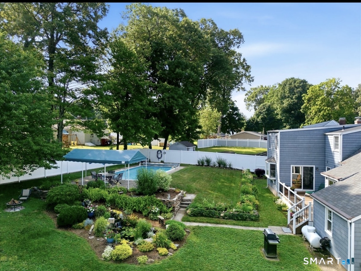 127 Helaine Road Manchester, CT 06042 - Photo 33 of 35