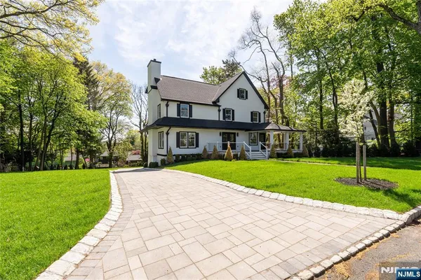 $2,700,000 | 517 Park Street, Montclair, NJ 07043