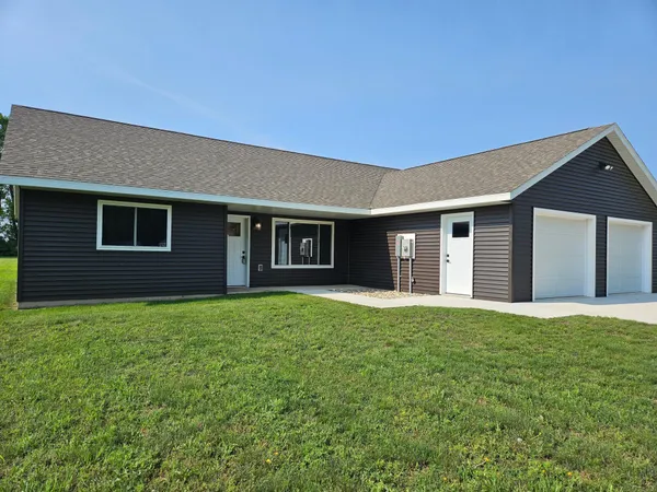 $265,000 | 141 Washington Street, Walnut Grove, MN 56180