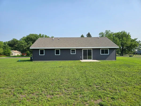 $265,000 | 141 Washington Street, Walnut Grove, MN 56180