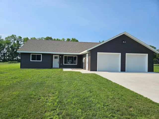 $265,000 | 141 Washington Street, Walnut Grove, MN 56180