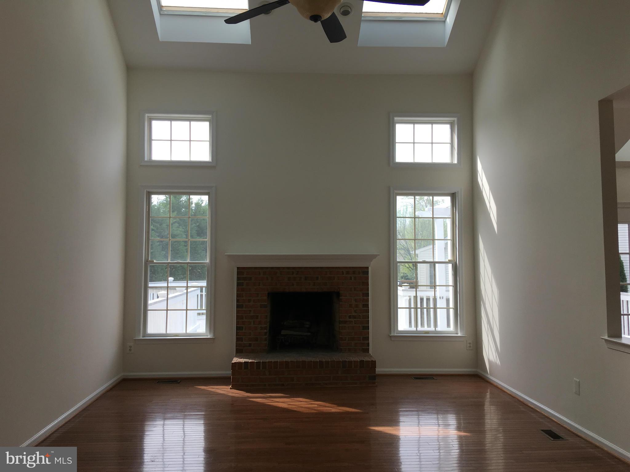 1301 Gatesmeadow Way Reston, VA 20194 - Photo 15 of 30 Family Room